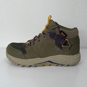 Teva Women’s Grandview Gortex Hiker Boots
